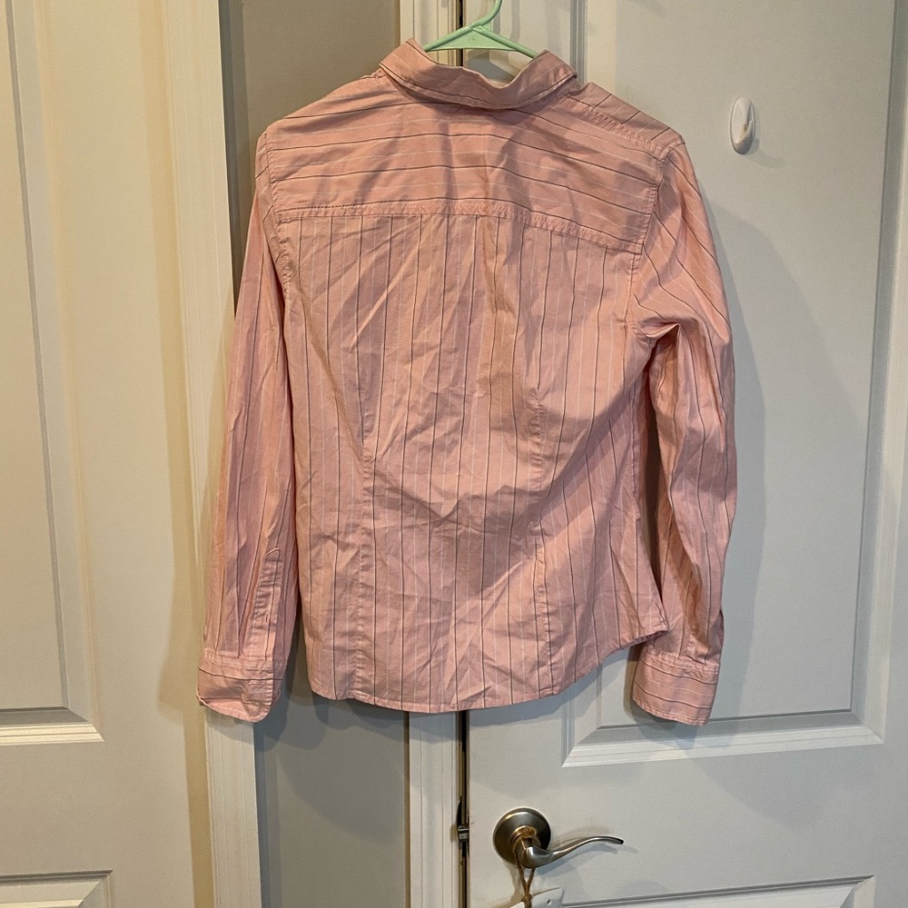 AMERICAN EAGLE Stretch PINK Striped Button Down